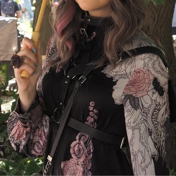 Blackmilk Batwing Harness - Picture 2 of 2